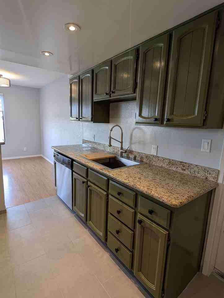 5530 Thornburn Street #204 - Photo 7 of 28