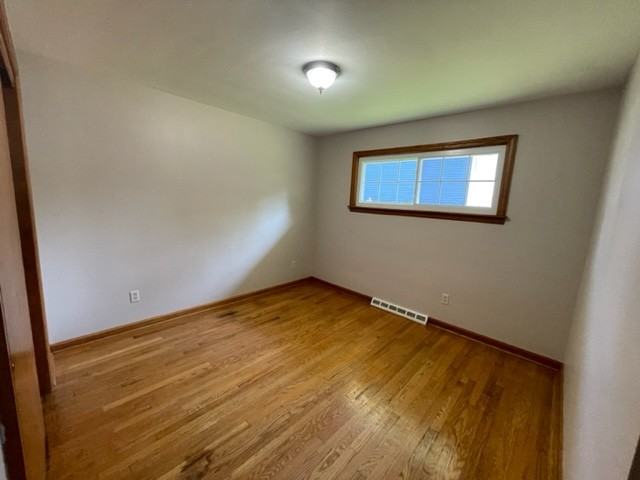 205 Argyle Ave - Photo 2 of 13