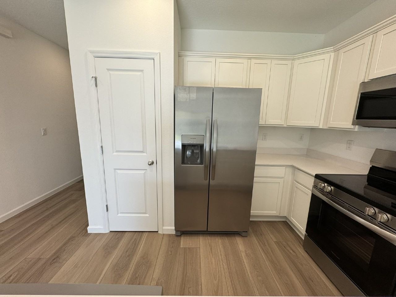 681 Holly Lakes Dr - Photo 3 of 12