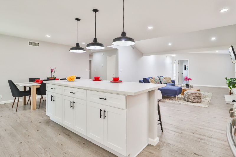 5664 East Bloomfield Street - Photo 5 of 21