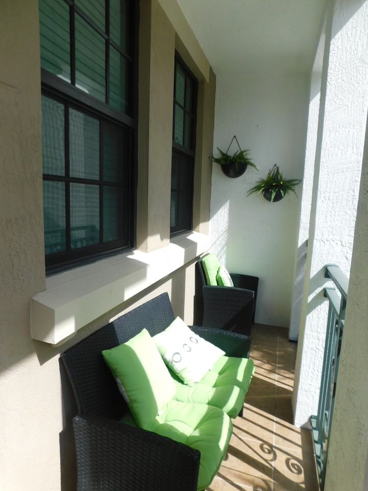 11317 Sw 15th St - Photo 3 of 20