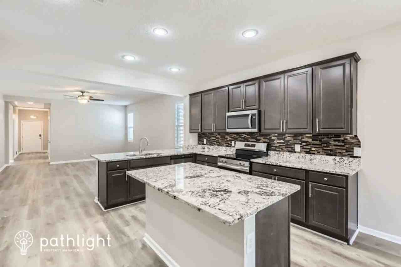 2284 Aloe Aly - Photo 3 of 20