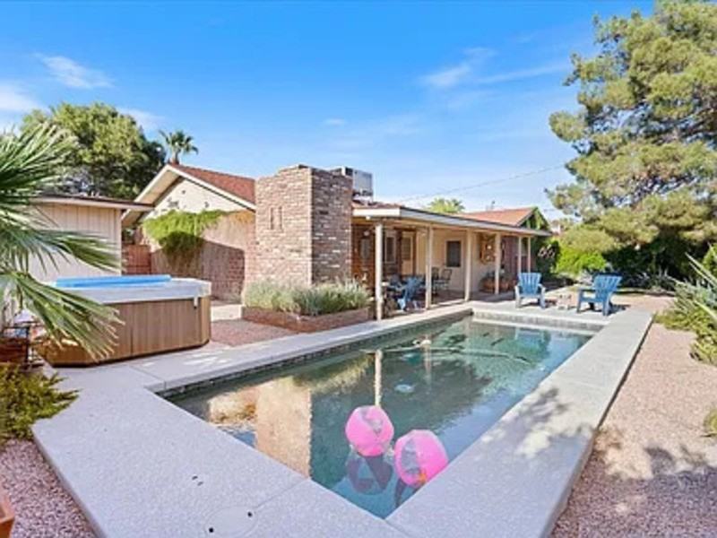 8401 E Bonita Dr - Photo 2 of 16