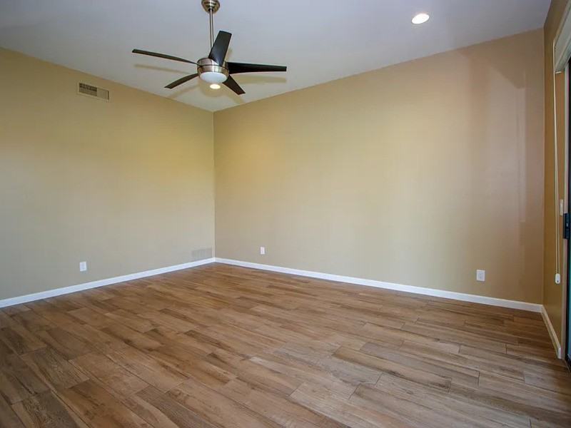 7825 E San Carlos Rd - Photo 4 of 11
