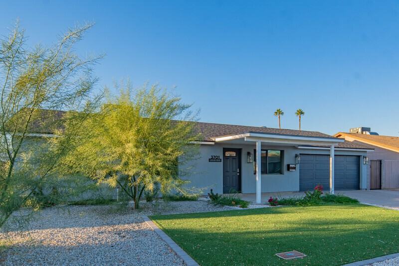 3701 E Ludlow Dr - Photo 2 of 48