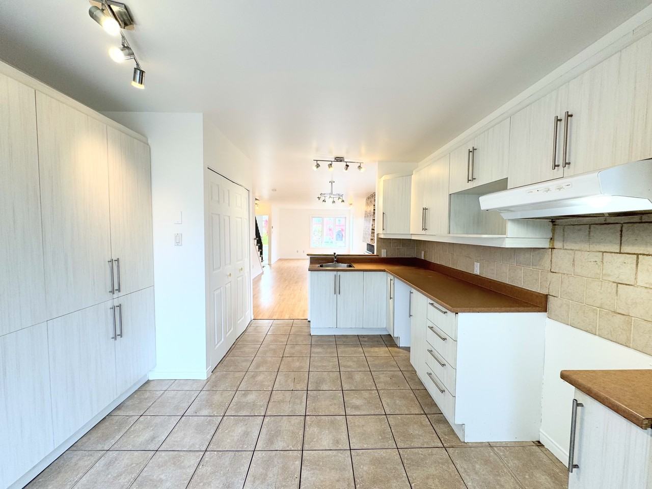 3184 Boulevard Gaétan-Boucher - Photo 2 of 20