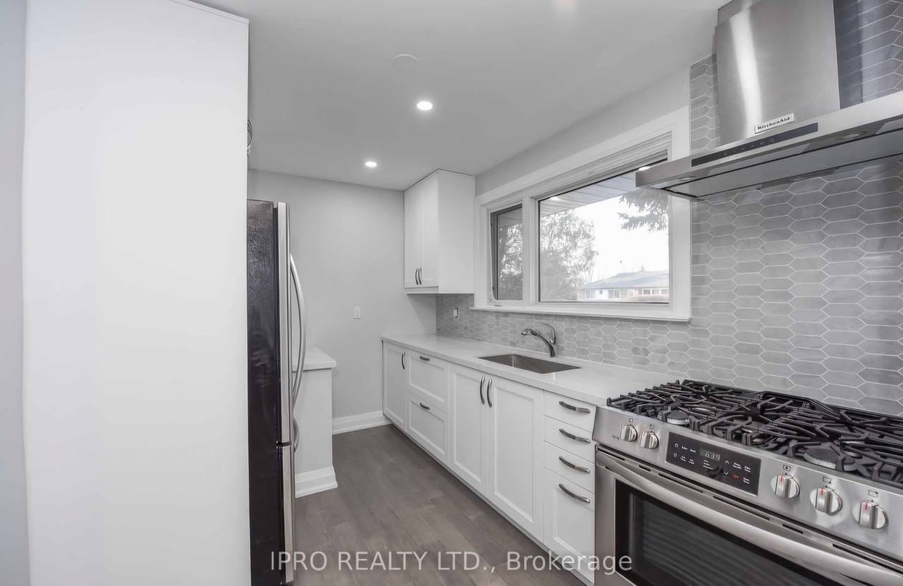 3 Cambridge Crescent - Photo 3 of 17