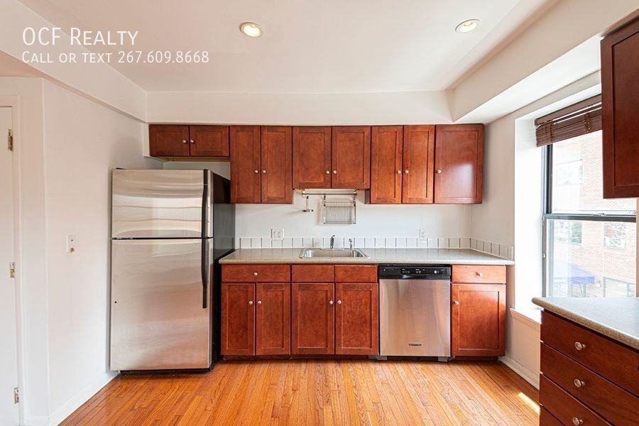 1745 South St #3rdFL - Photo 2 of 20