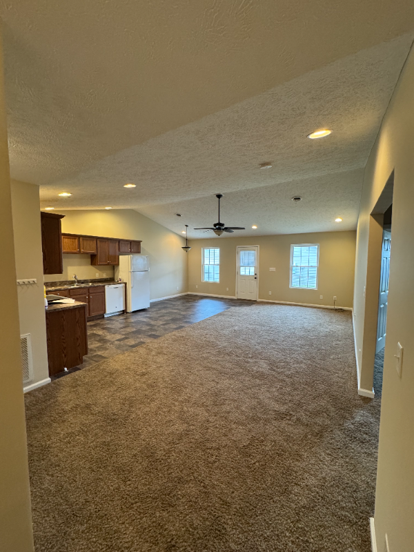 400-402 Mulberry 519 - Photo 2 of 10