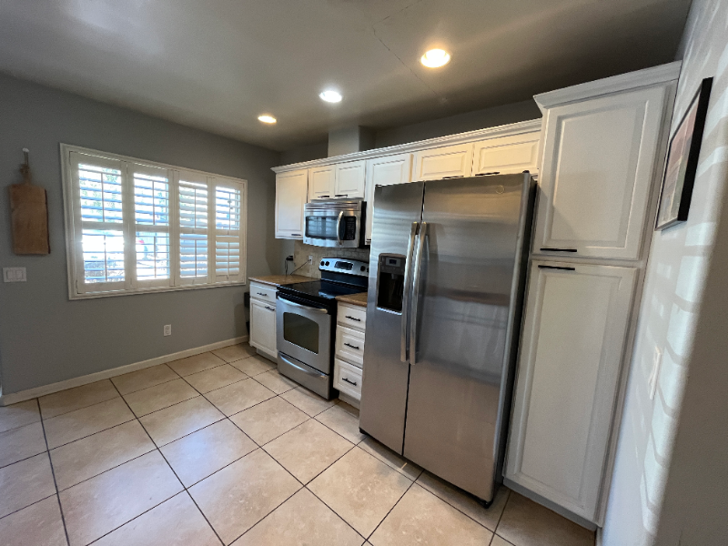 1010 E Sheridan St - Photo 3 of 19