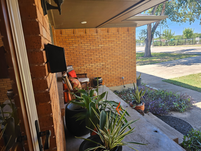 2010 Millmar Dr - Photo 2 of 20