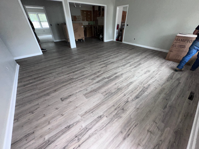 1141 Lindsey St - Photo 2 of 10
