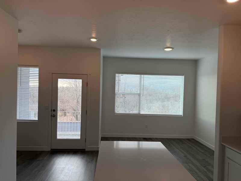 877 E Skiff Way - Photo 3 of 22