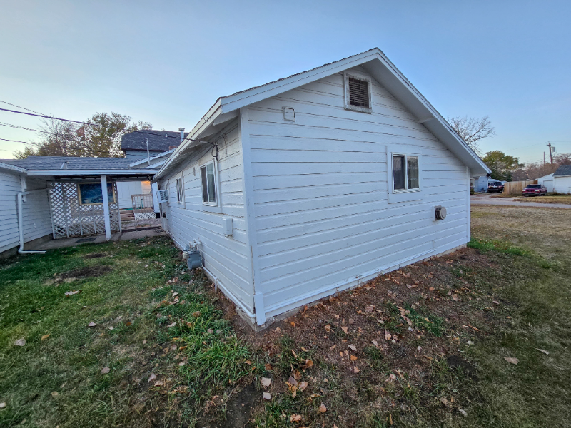 517 E New York St - Photo 2 of 20