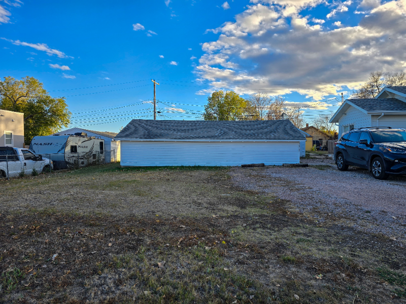 517 E New York St - Photo 4 of 20