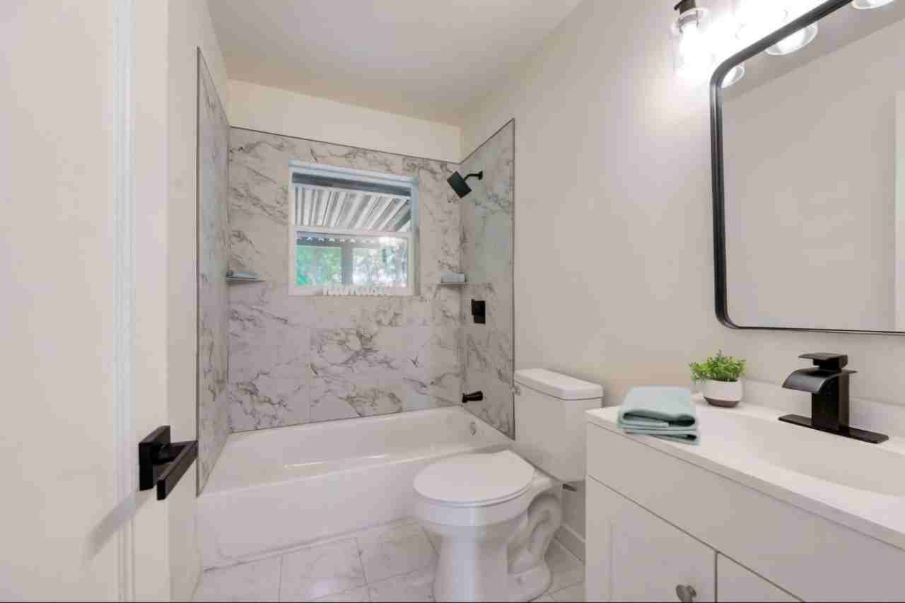 4713 N Prospect Ave #4713 - Photo 2 of 15