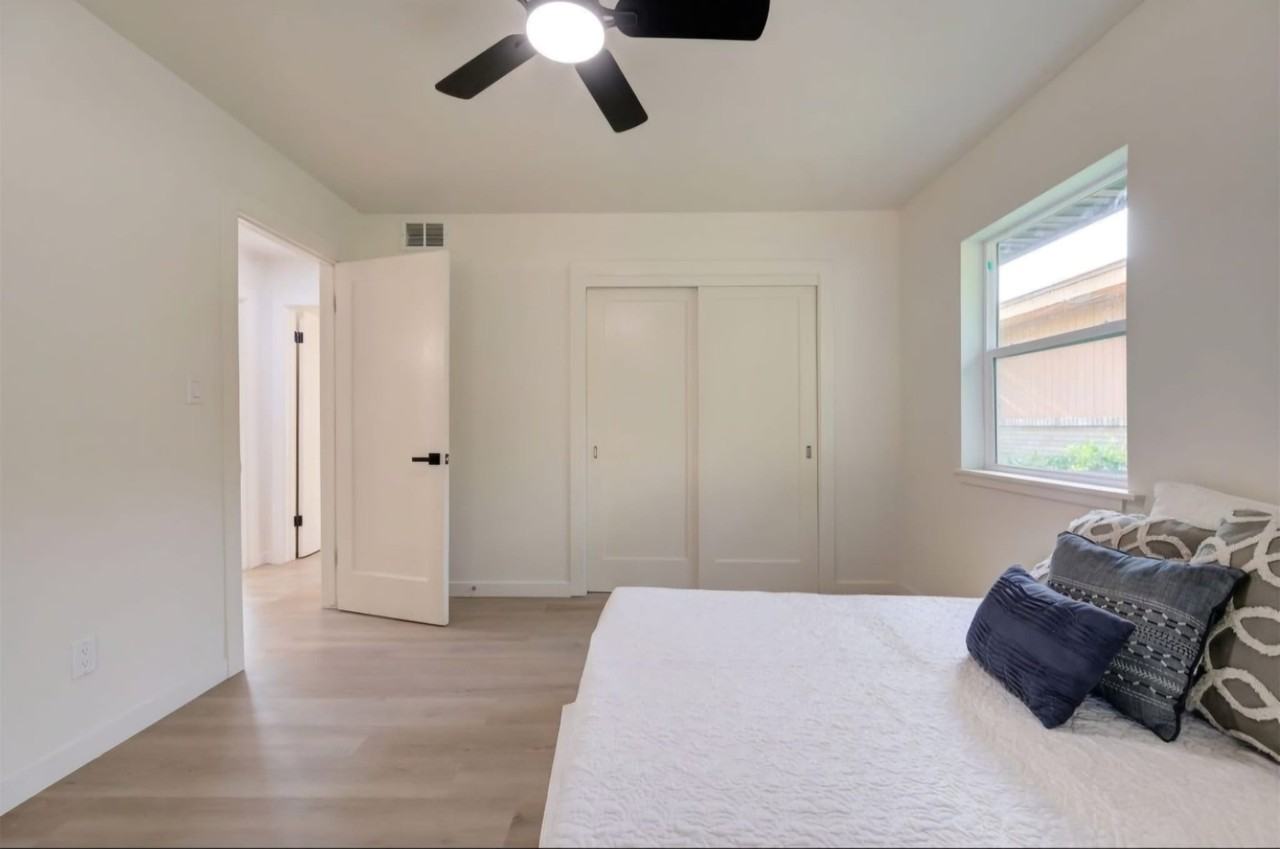 4713 N Prospect Ave #4713 - Photo 5 of 15