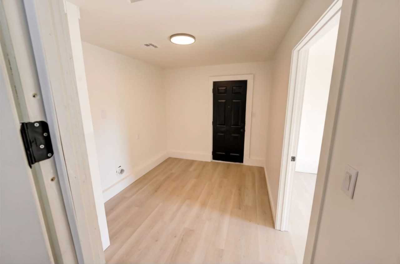 4713 N Prospect Ave #4713 - Photo 7 of 15