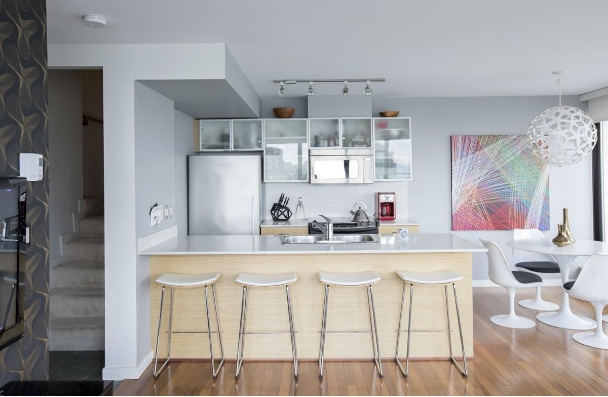 Electric Avenue 2 - Photo 3 of 13