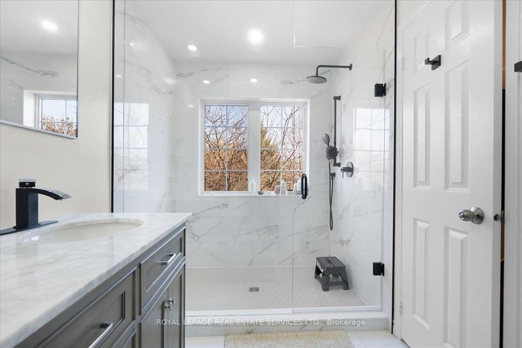 29 Woolf Crescent - Photo 3 of 9