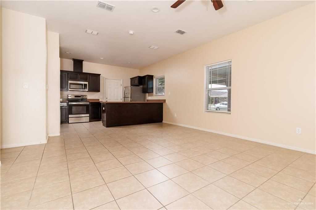 2804 E Garfield Ave ##3 - Photo 2 of 6