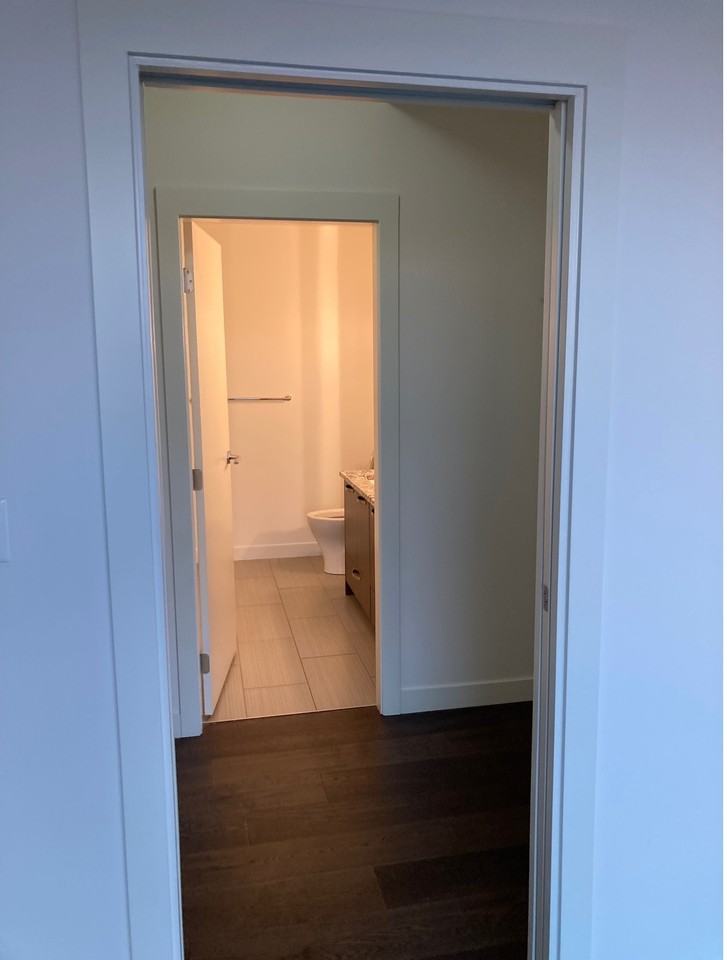 Emerald Penthouses - Photo 3 of 18