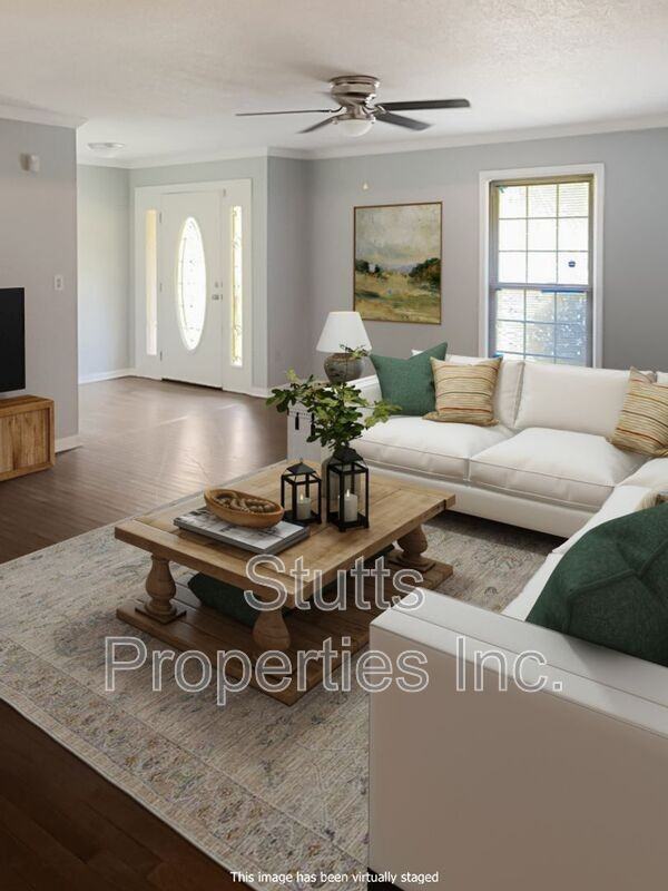 1310 Joe Wheeler Dr - Photo 2 of 9