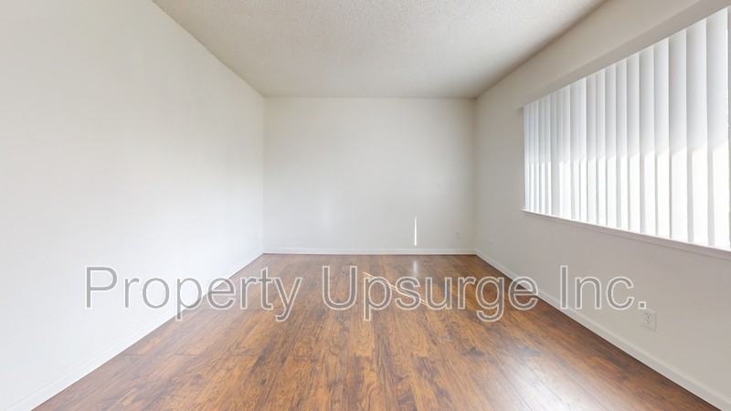 330 Bird St #11 - Photo 5 of 12