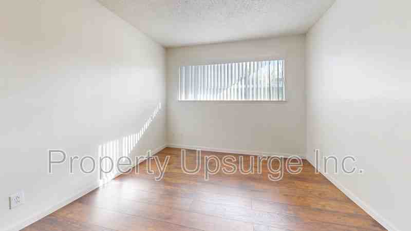 330 Bird St #11 - Photo 6 of 12