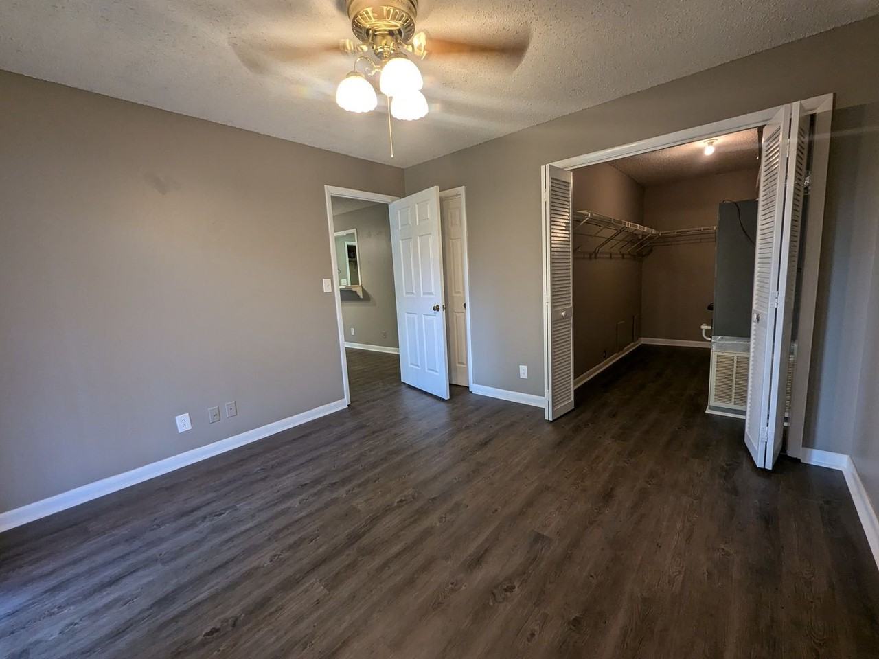 5021 Seven Pine Cir - Photo 4 of 8