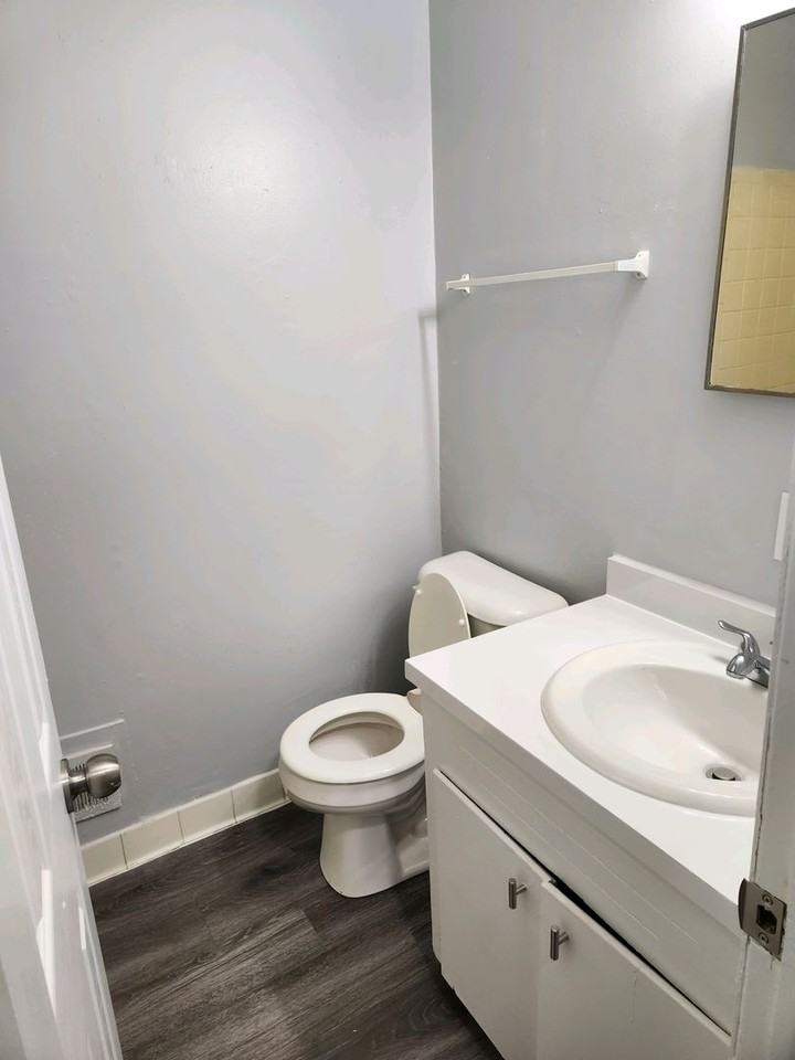 Crimson Apple Valley - Photo 5 of 9