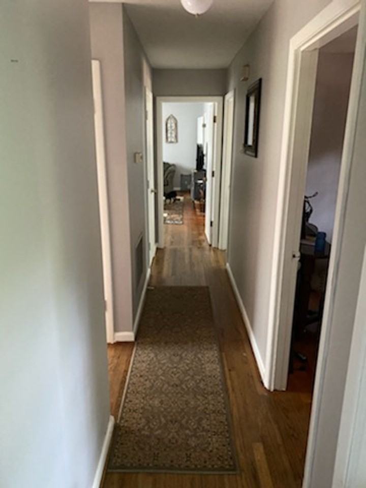 1203 Edgewood Dr - Photo 4 of 8