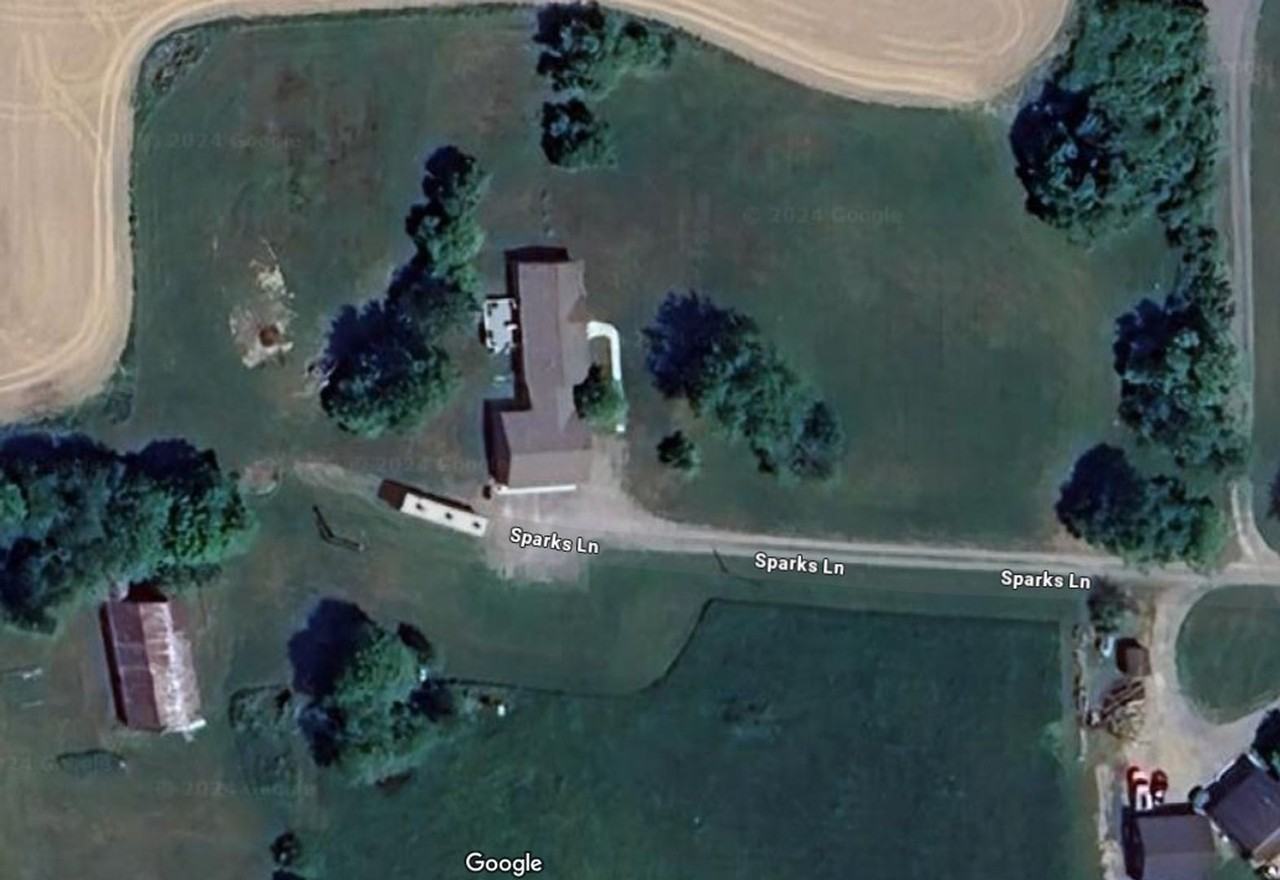 1 Sparks Ln - Photo 2 of 19