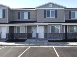 featured image of 120 W 400 S #95