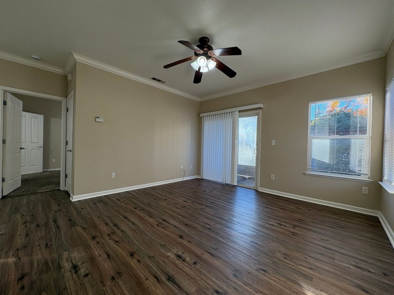 8905 Davis Rd - Photo 3 of 15