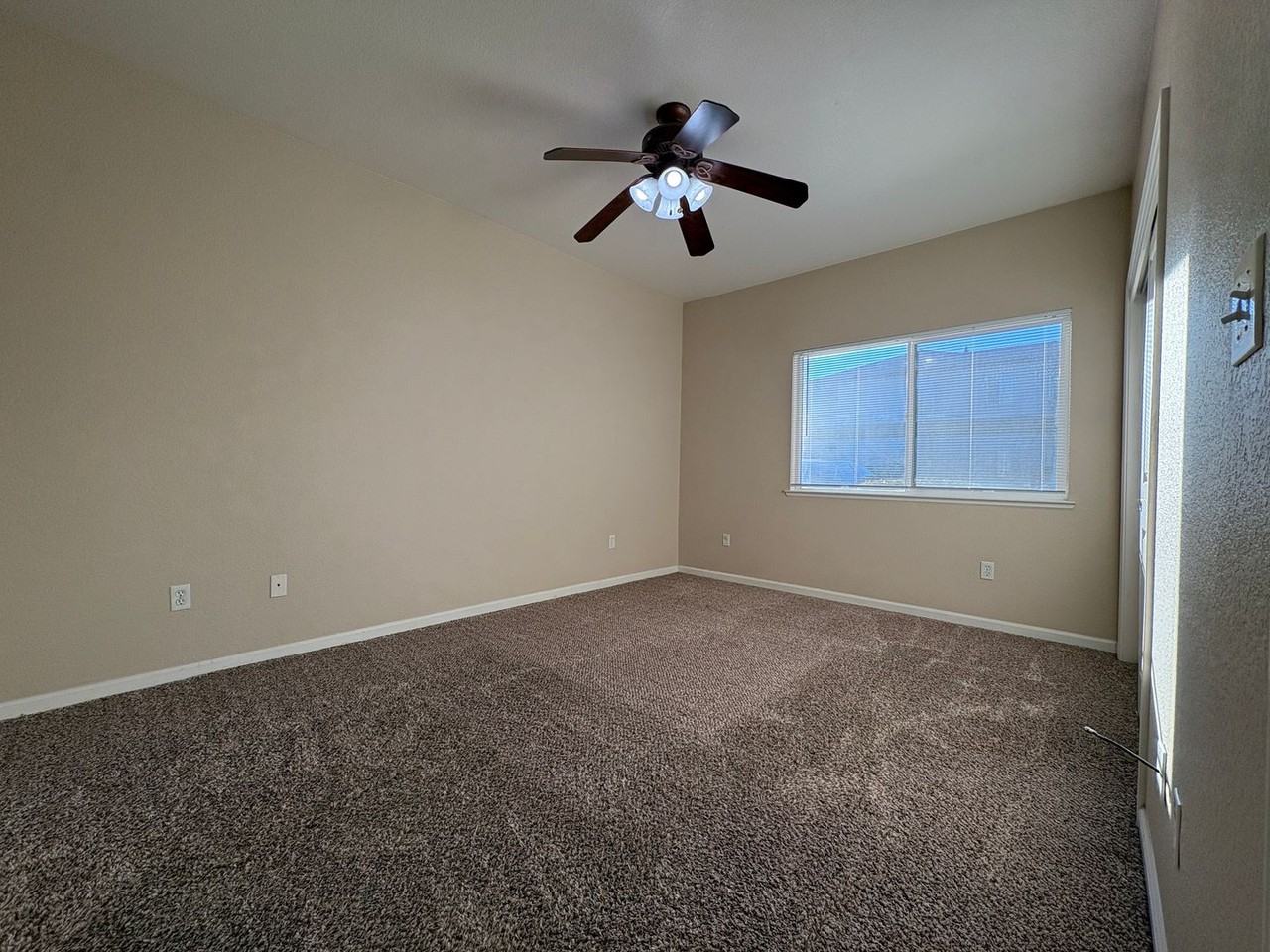 8905 Davis Rd - Photo 7 of 15