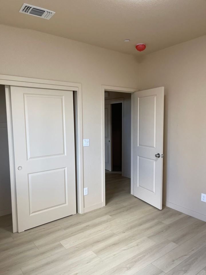 5524 Paloma Ave - Photo 3 of 19