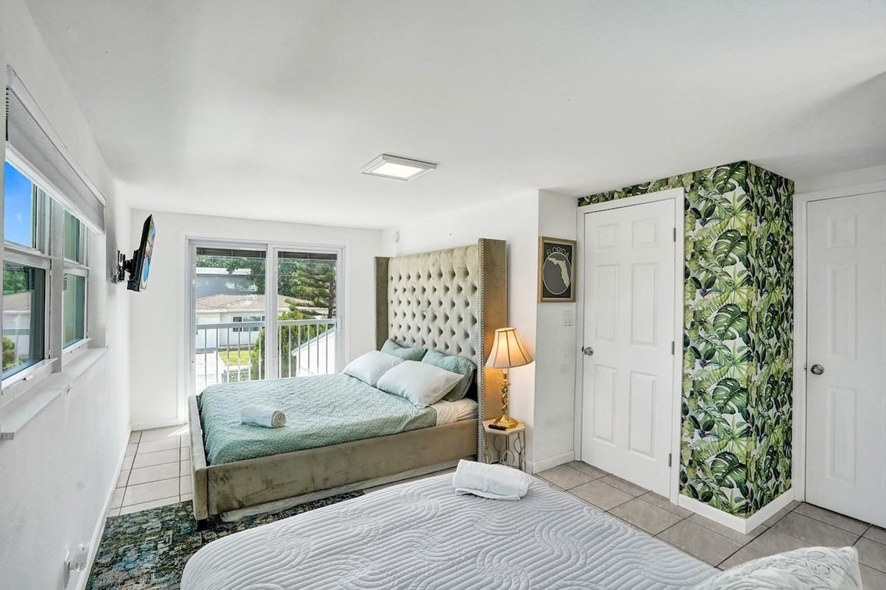 712 Southwest 7th Terrace #1037652P - Photo 3 of 49