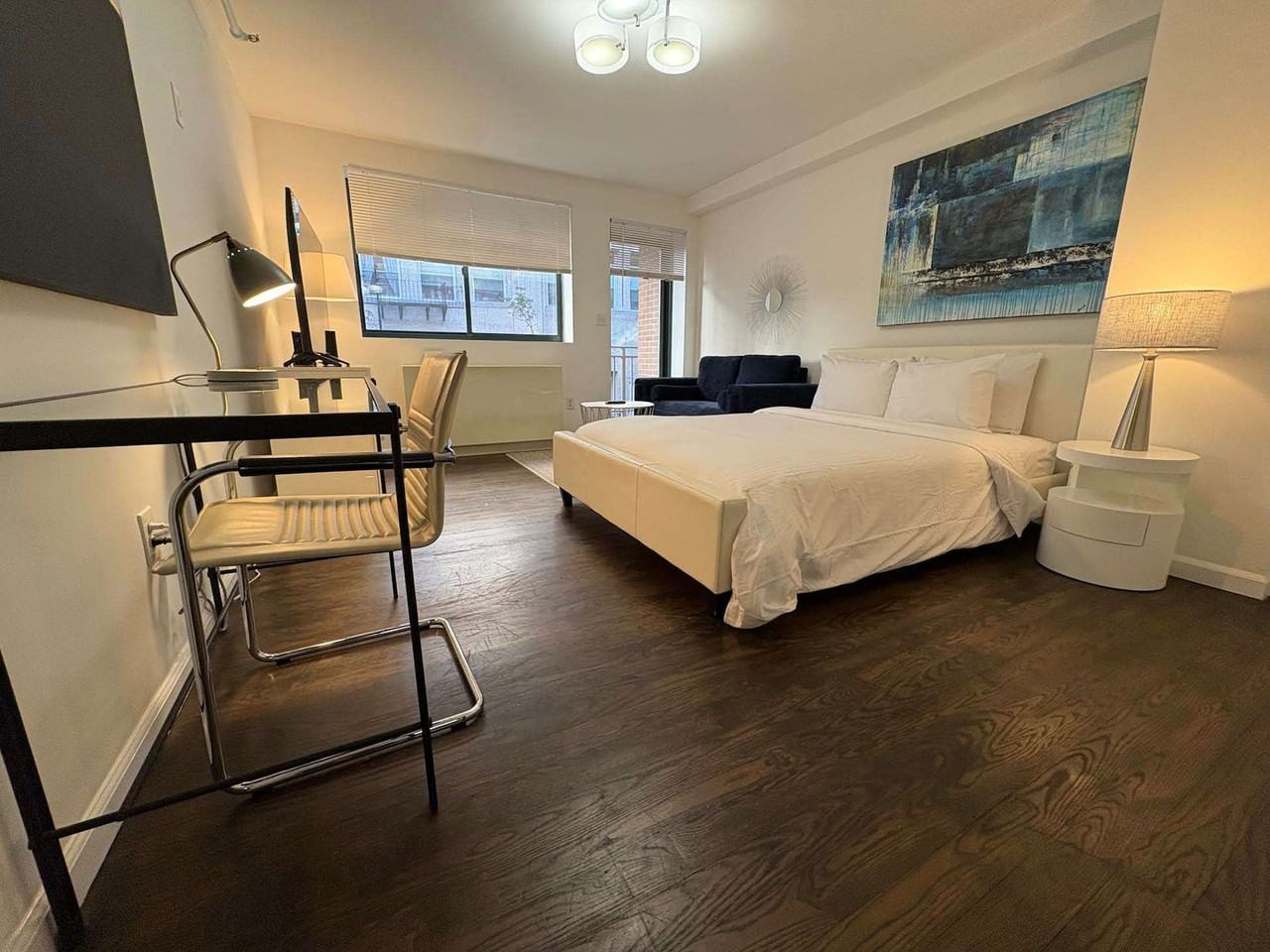 140 W 19th St #1038550P - Photo 6 of 15