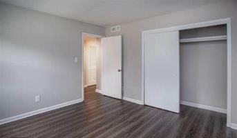 featured image of 1425 E Park Ave