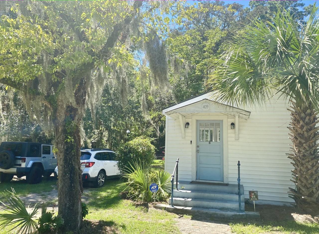 409 Edgewater Rd #NA - Photo 2 of 17