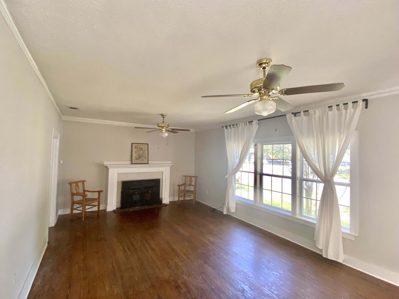 409 Edgewater Rd #NA - Photo 3 of 17