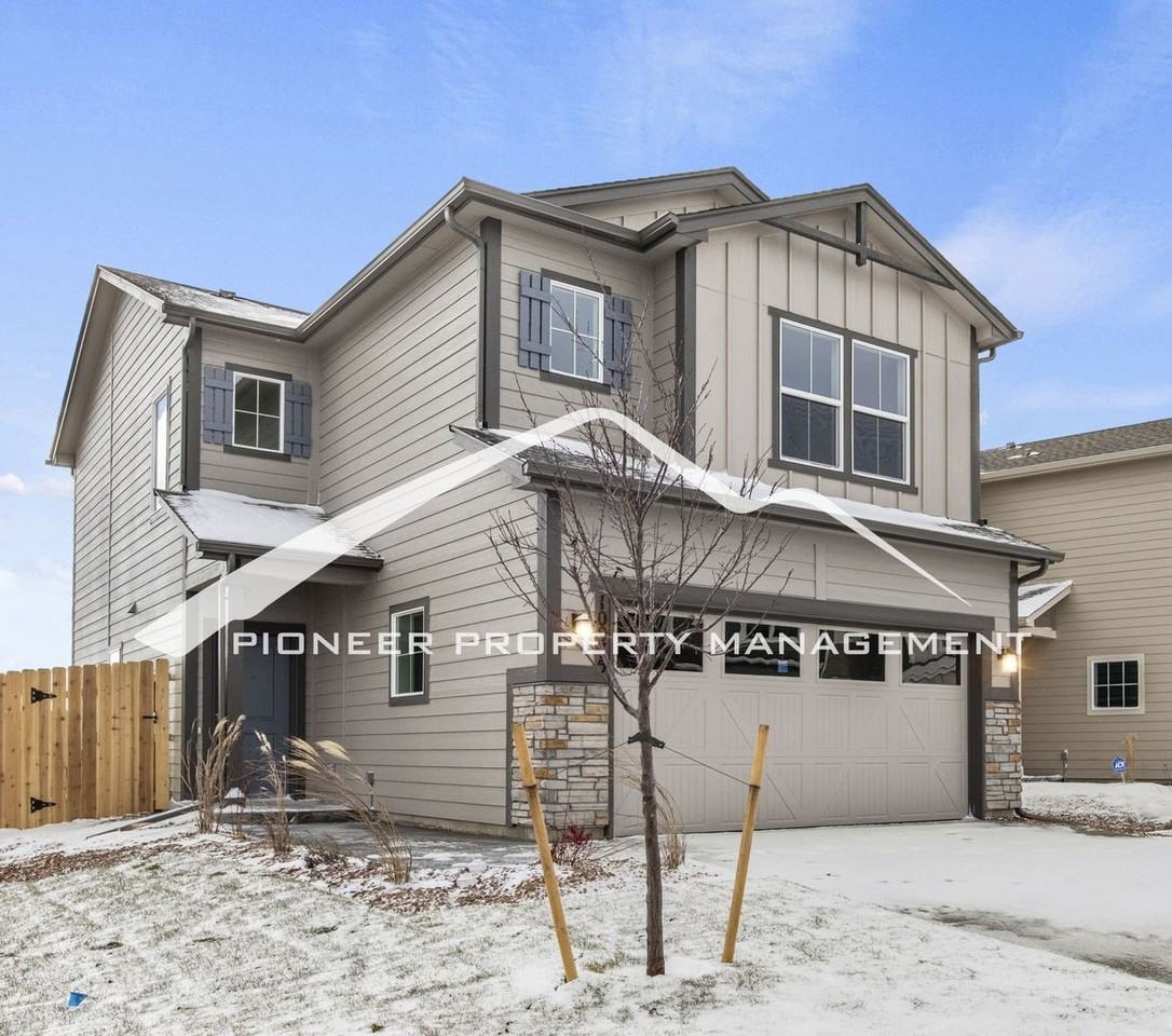 10975 Rowena Way - Photo 2 of 23