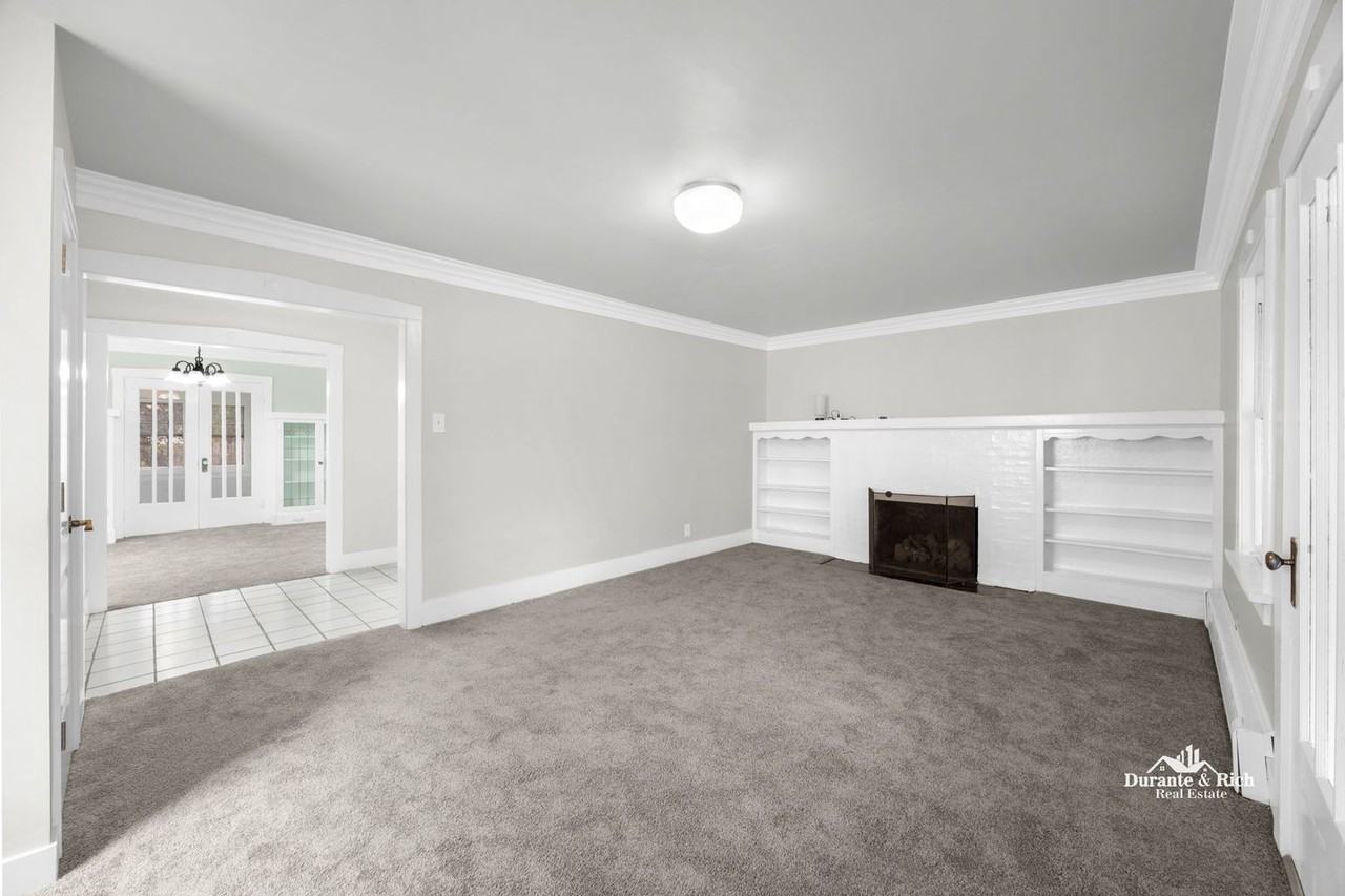 727 N Ridgeland Ave - Photo 3 of 16