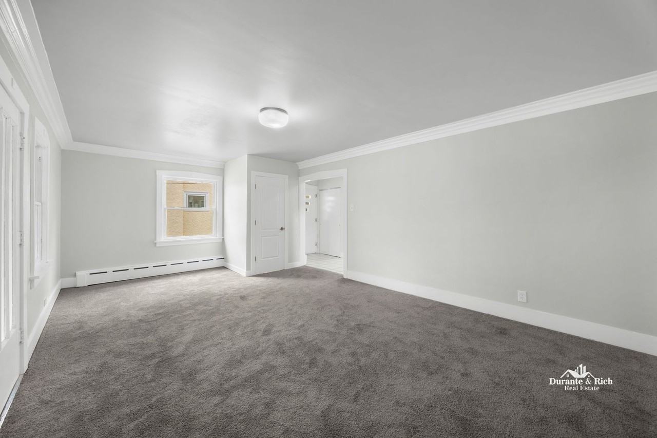 727 N Ridgeland Ave - Photo 4 of 16