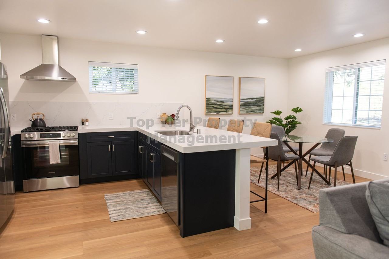 3354 Hollyberry Dr - Photo 3 of 16