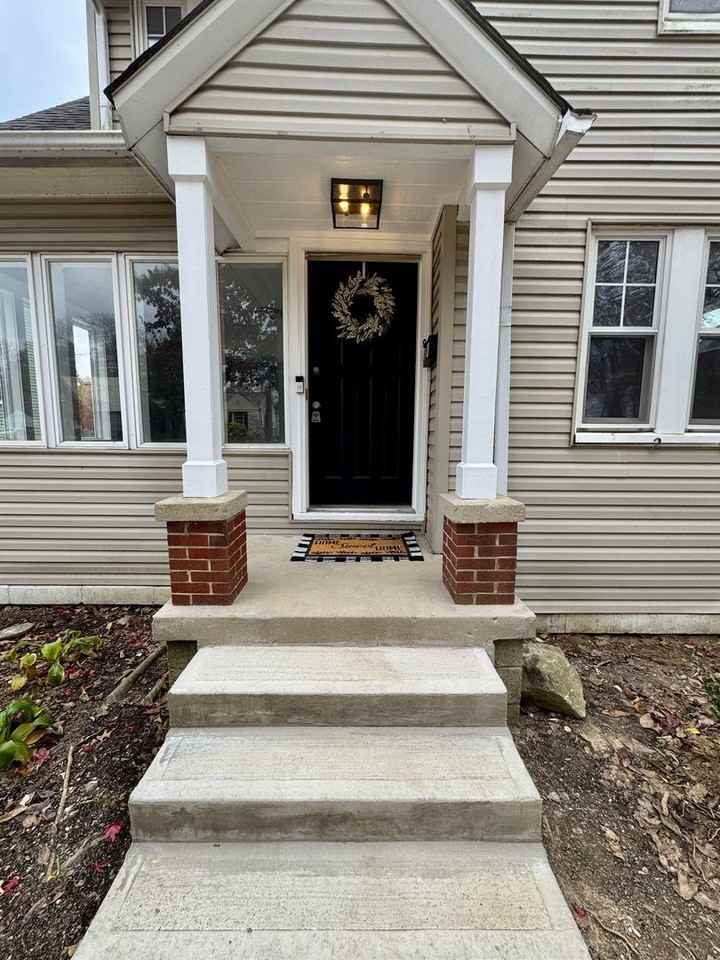 295 Blenheim Rd - Photo 2 of 43