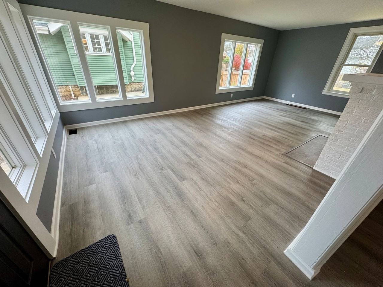 295 Blenheim Rd - Photo 3 of 43