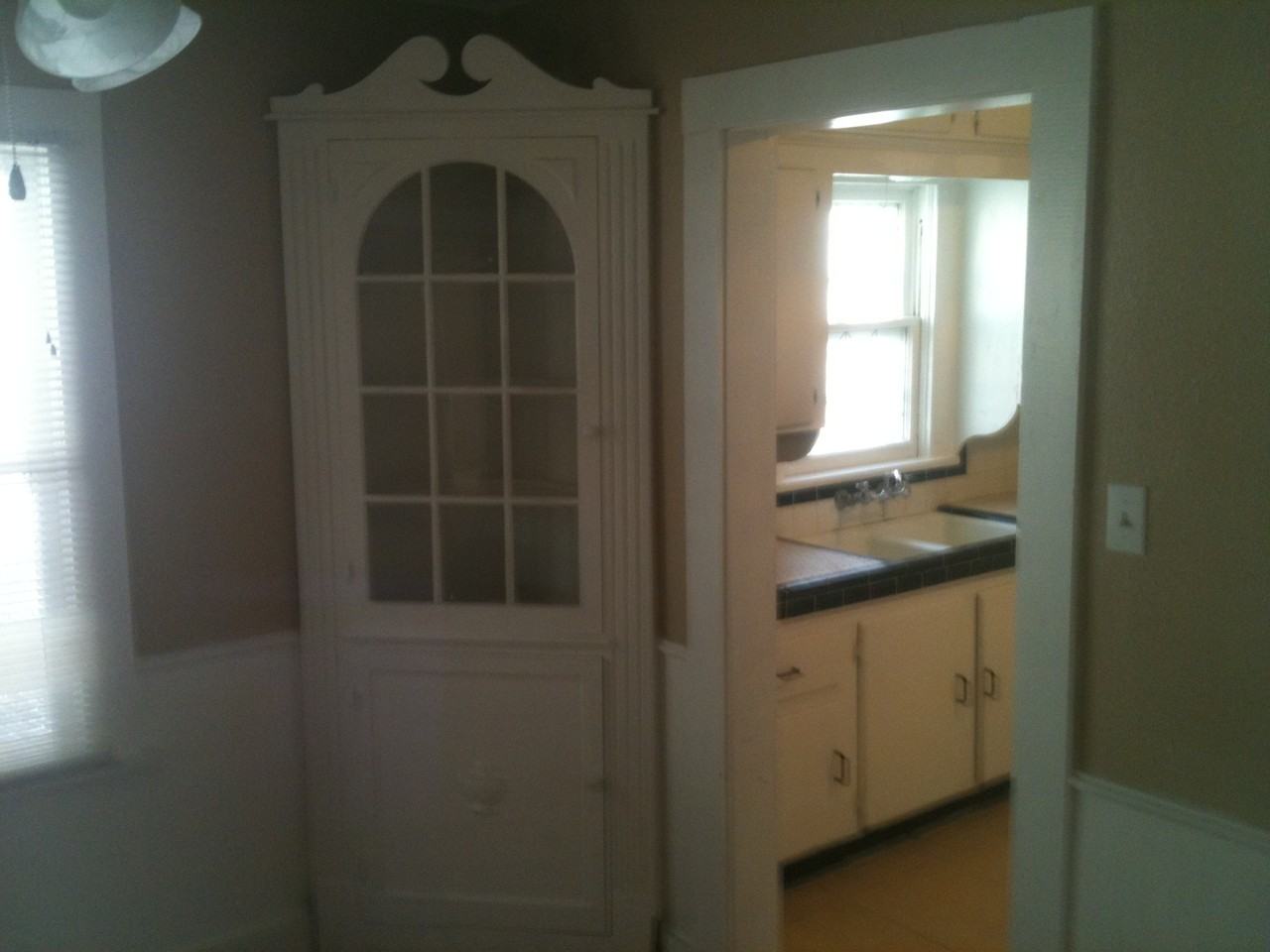 1141 S Wheeling Ave - Photo 3 of 15