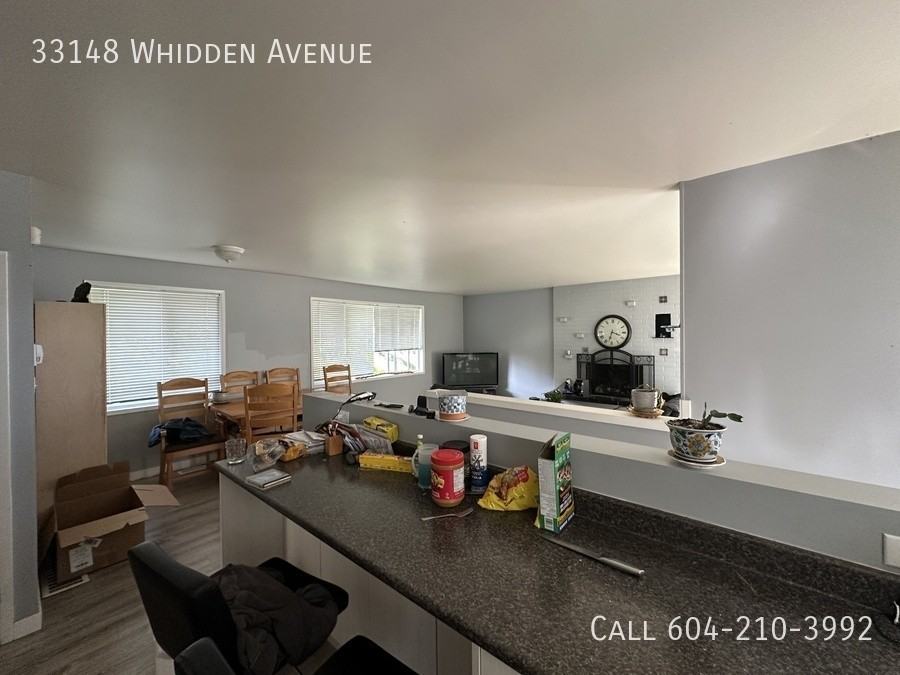 33148 Whidden Ave - Photo 3 of 13